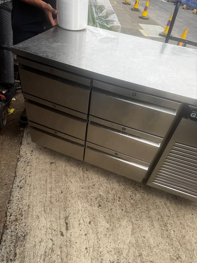 Commercial fridge 
