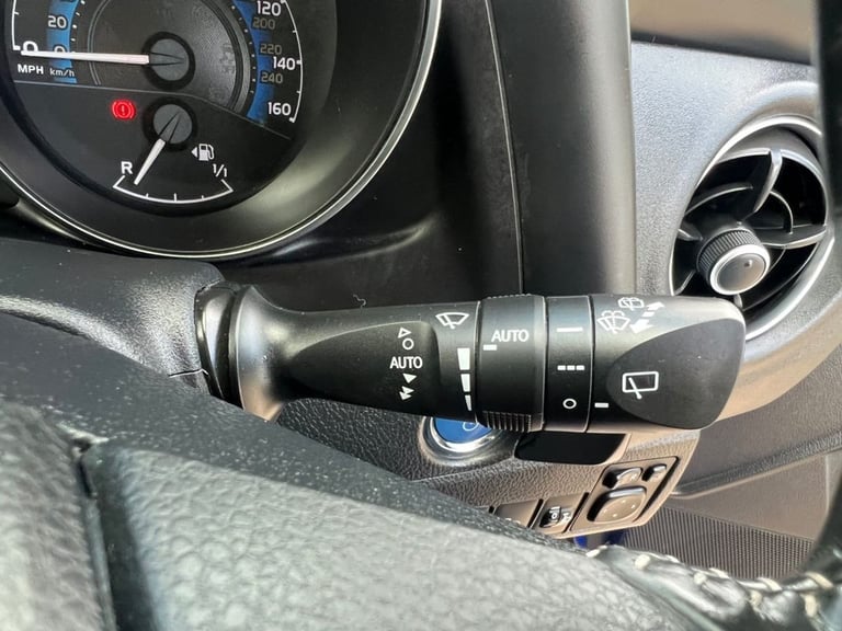 2018 Toyota Auris 1.8 Hybrid Design TSS 5dr CVT [Nav] HATCHBACK PETROL/ELECTRIC Automatic