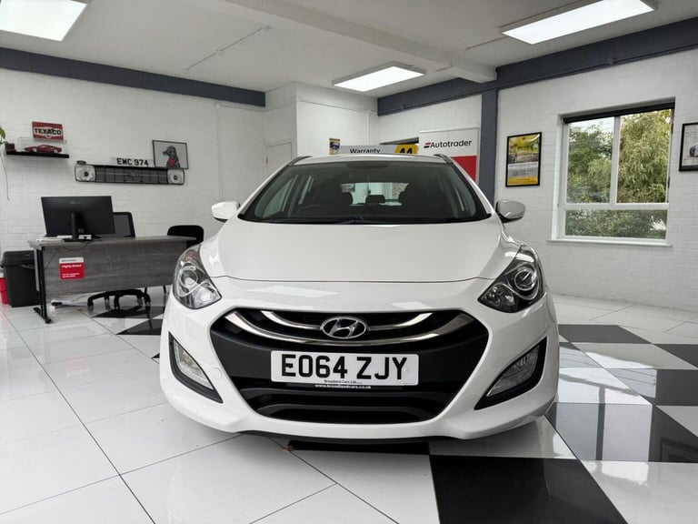 HYUNDAI I30 1.6 CRDi Blue Drive Active Tourer Euro 5 (s/s) 5dr 2014