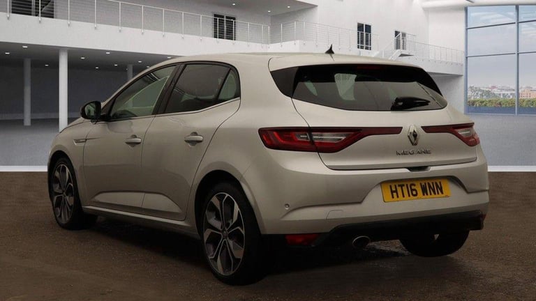 2016 Renault Megane 1.6 dCi Signature Nav Euro 6 (s/s) 5dr HATCHBACK Diesel Manual