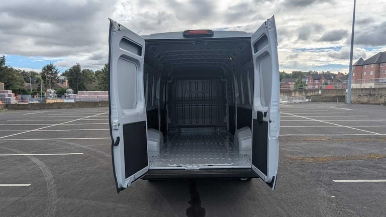  September 2025 Citroën Relay 2.2 Blue HDi (140) L4 H2