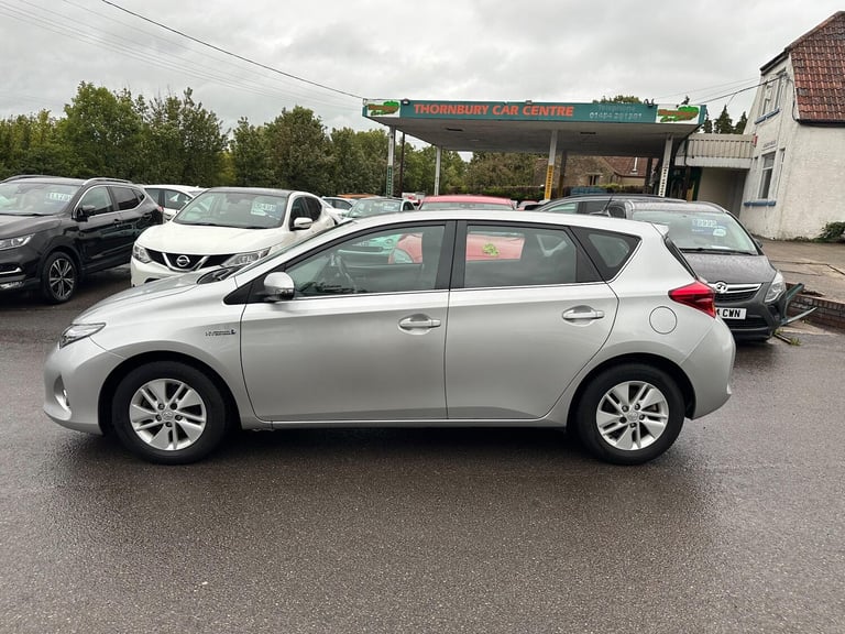  Toyota Auris 1.8 VVT-h Icon CVT Euro 5 (s/s) 5dr Petrol/Electric Hybrid Automatic