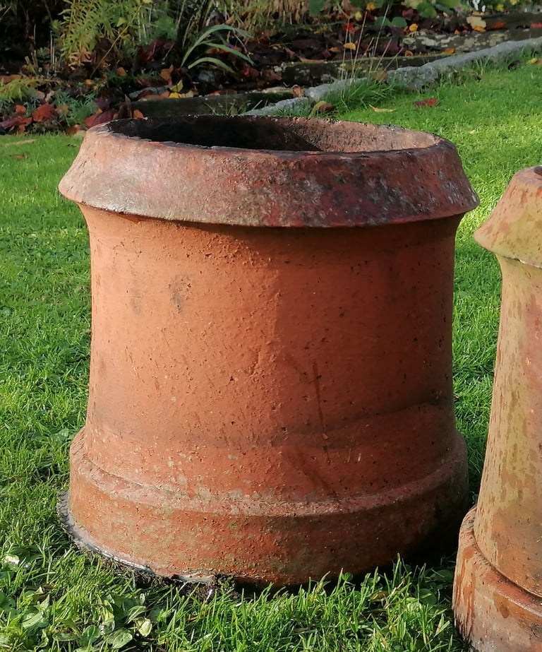 Terracotta chimney pots and top hat