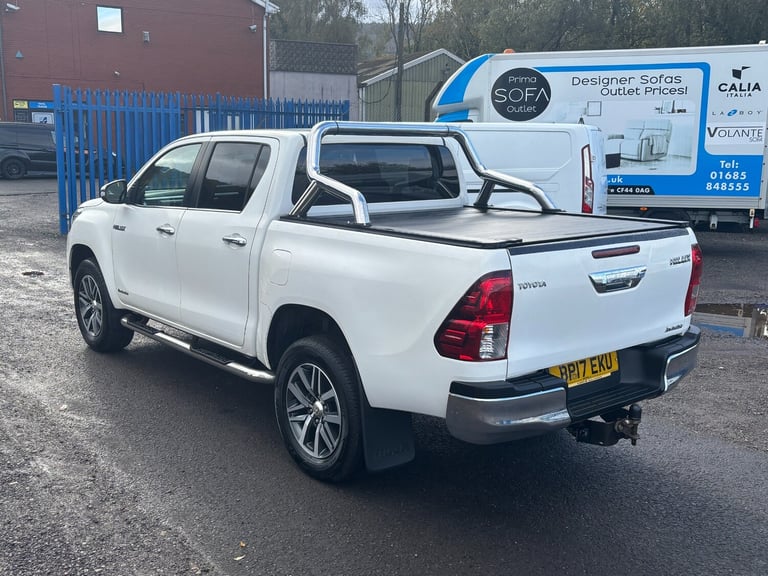 2017 Toyota Hilux Invincible D/Cab Pick Up 2.4 D-4D Automatic  PICK UP Diesel Automatic