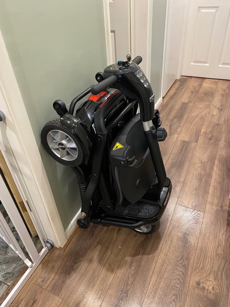Mobility scooter pride quest manual folding boot scooter 