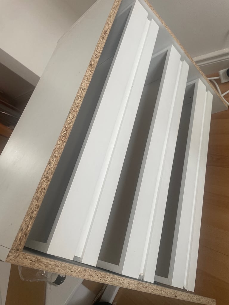 White small chest of drawers