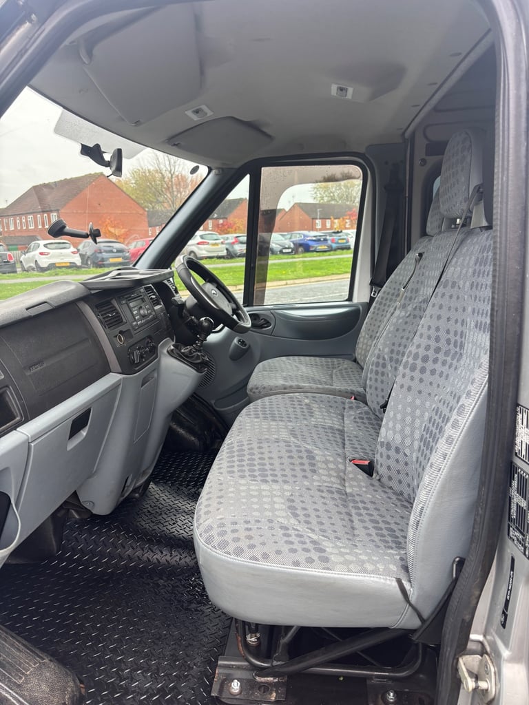 Ford, TRANSIT 140 T300 FWD, MPV, 2012, 2198 (cc), 5 doors