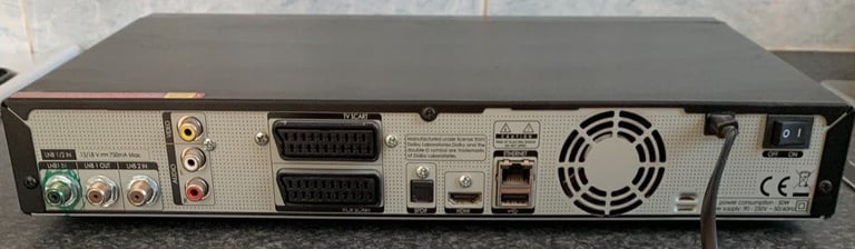 ++ Humax Foxsat HDR 320GB HD Digital Receiver ++