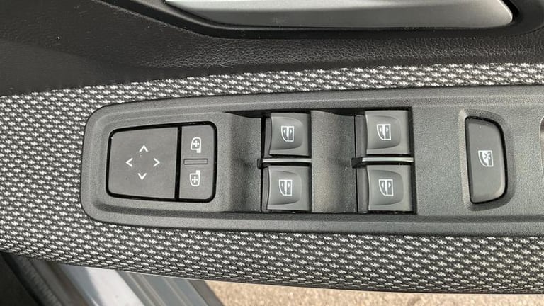 2023 Dacia Jogger 1.0 TCe Extreme SE MPV 5dr Petrol Manual Euro 6 (s/s) (110 ps) Manual MPV Petro...