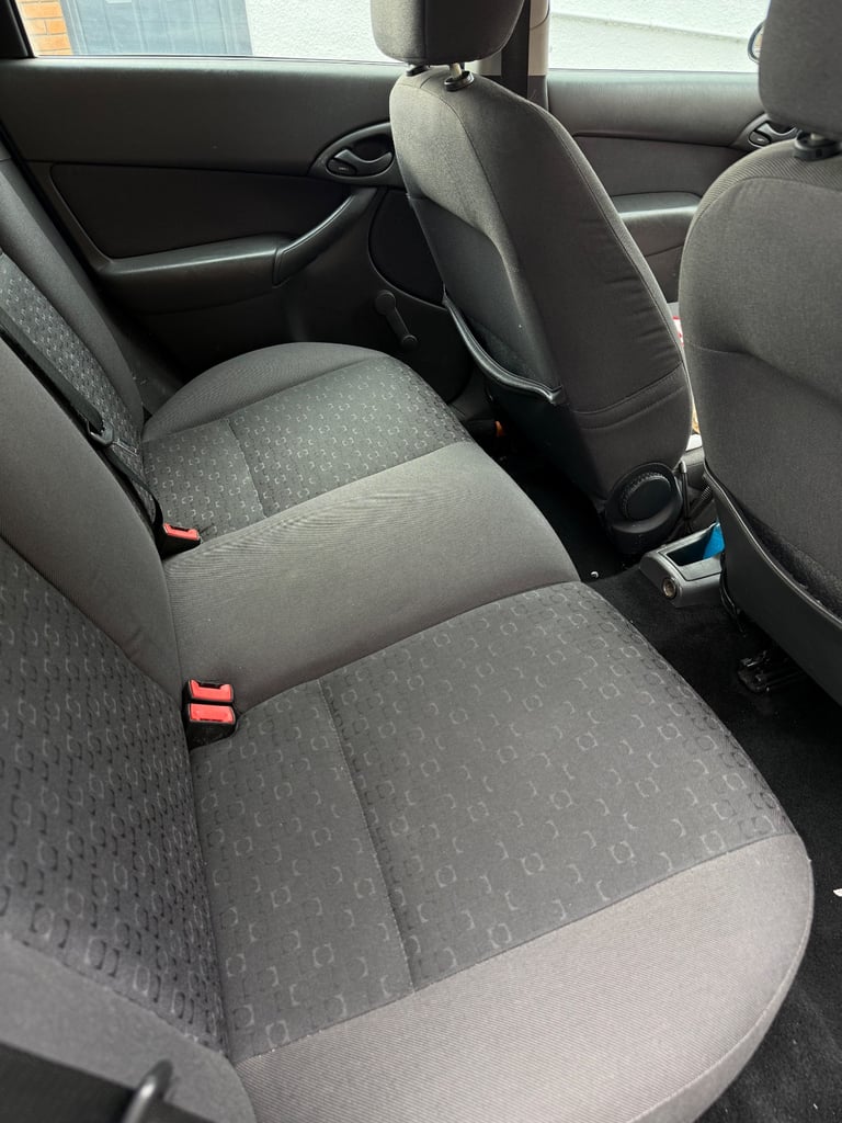 Ford, FOCUS, Hatchback, 2004, Manual, 1596 (cc), 5 doors