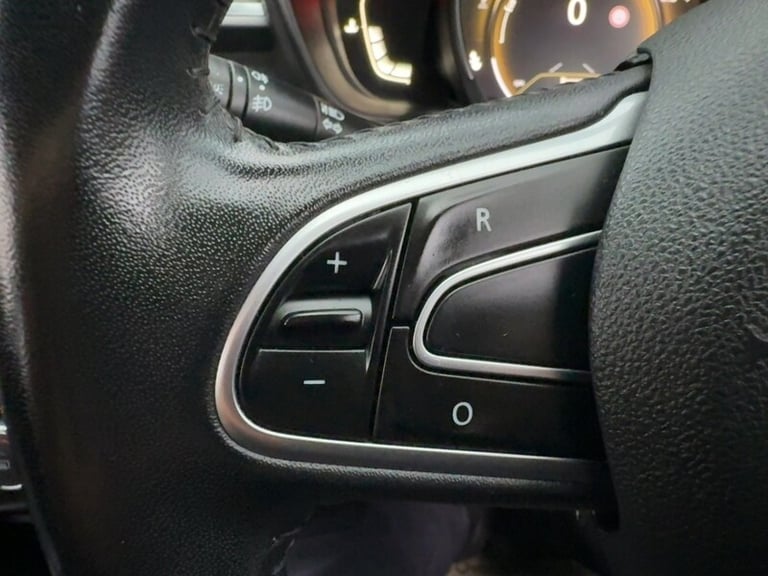 2017 Renault Kadjar TCe Dynamique Nav SUV Petrol Manual