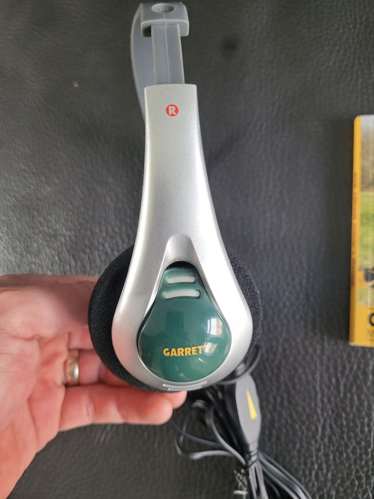 Garrett Ace 250 metal detector
