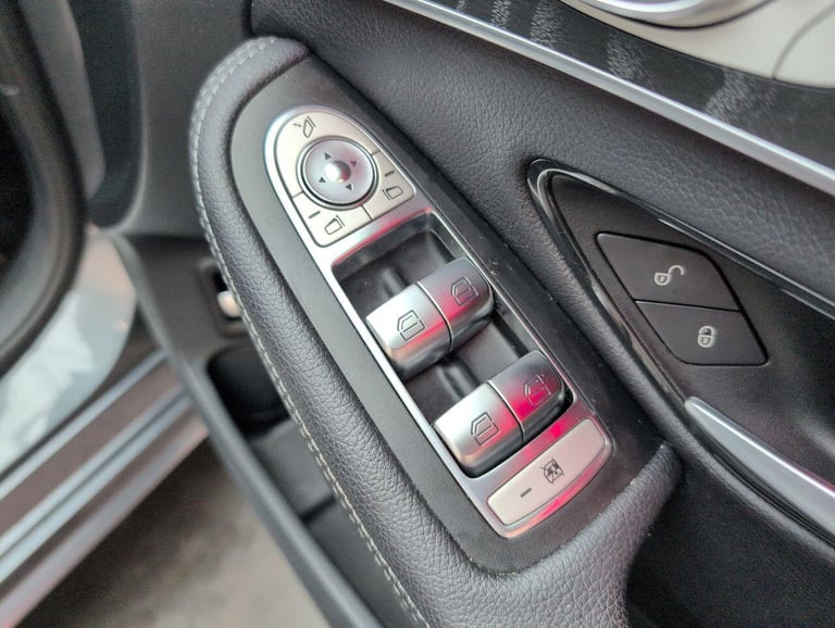 2021 Mercedes-Benz C Class 1.5 C200 MHEV AMG Line Night Edition (Premium) Estate 5dr Petrol Hybri...