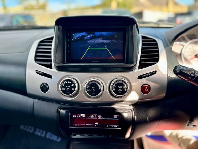2015 Mitsubishi L200 Double Cab DI-D Barbarian 4WD Auto 176Bhp PICK UP Diesel Automatic
