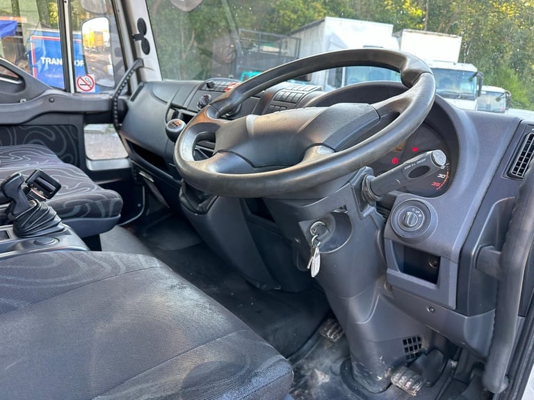 Iveco Eurocargo 75E16 2016 7.5 ton flat bed truck Manaul EURO 6 