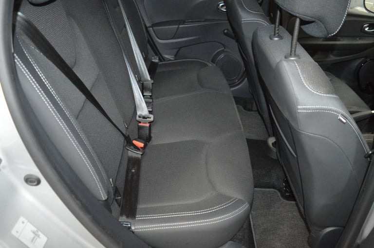 2019 Renault Clio 1.5 dCi 90 Play 5dr LOW MILEAGE + ONE OWNER + ULEZ COMPLIANT Hatchback Diesel M...