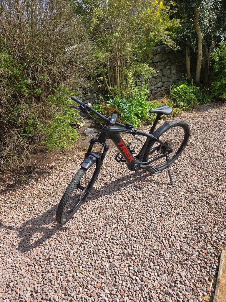 image for Trek Powerfly 5 e-mountain bike 