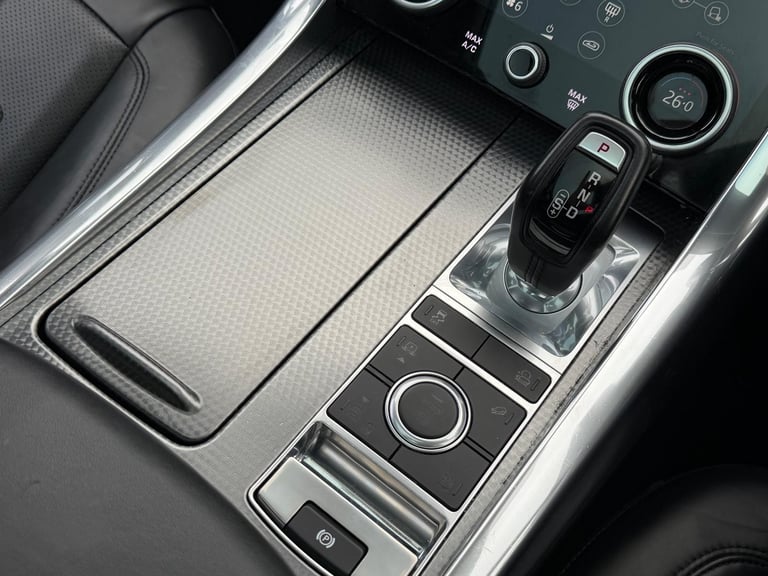 2020 Model Land Rover Range Rover Sport 3.0SDV6 HSE Dynamic 