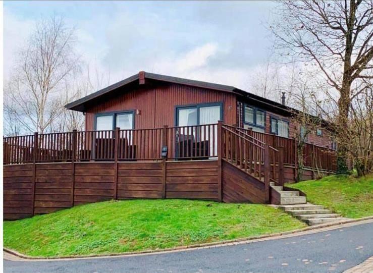 LUXURY LODGE For Sale Off Site The Pathfinder 2 Bedroom 42ftx22ft 