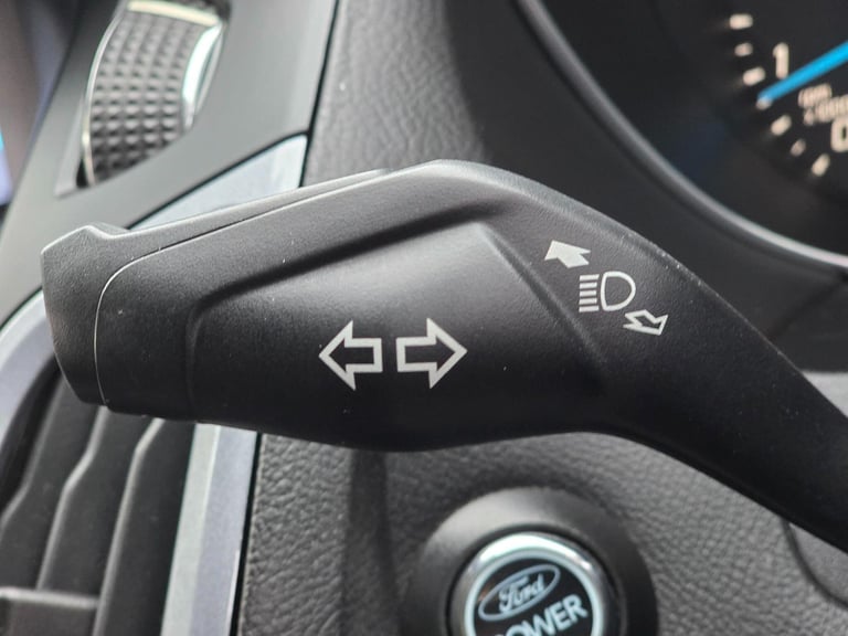 2013 Ford Focus 1.6 Titanium Powershift Euro 5 5dr ESTATE Petrol Automatic