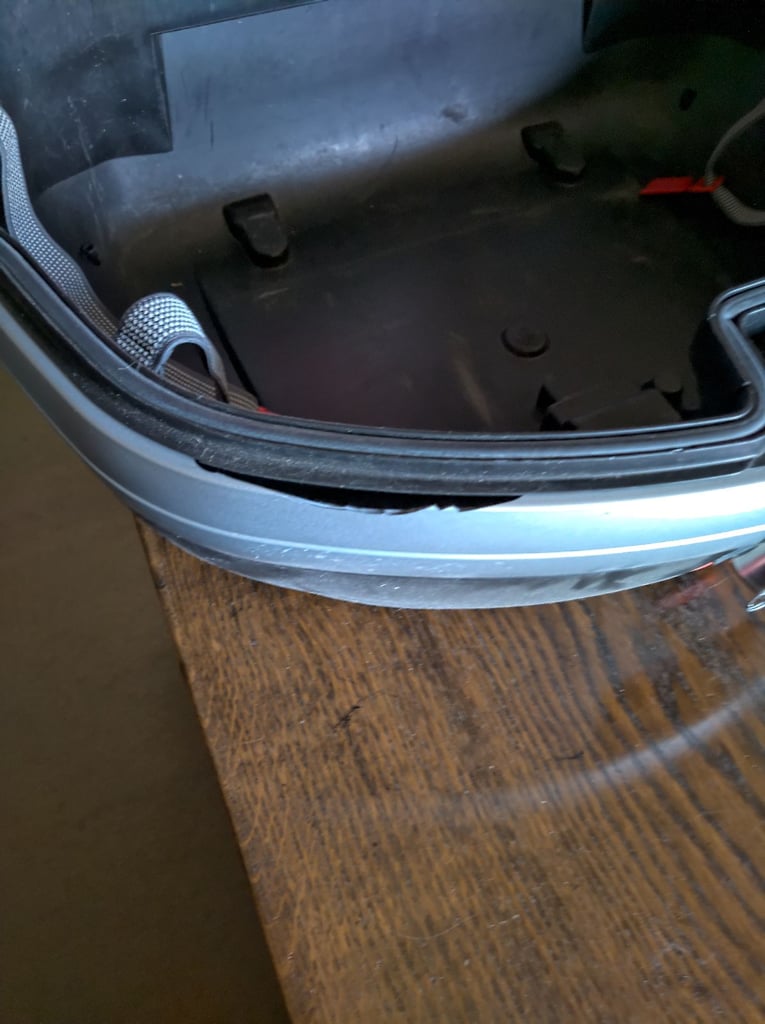 Givi V46 top box