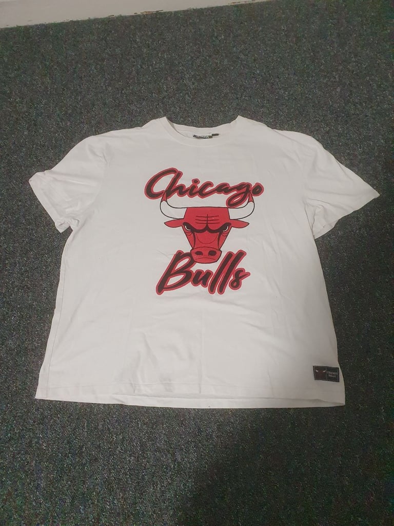 image for Chicago Bulls T-Shirt White Red NBA