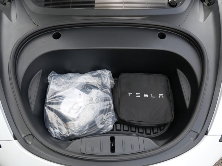 2022 Tesla Model 3 Standard Range Plus Electric Auto RWD (241 bhp) 4dr Electric