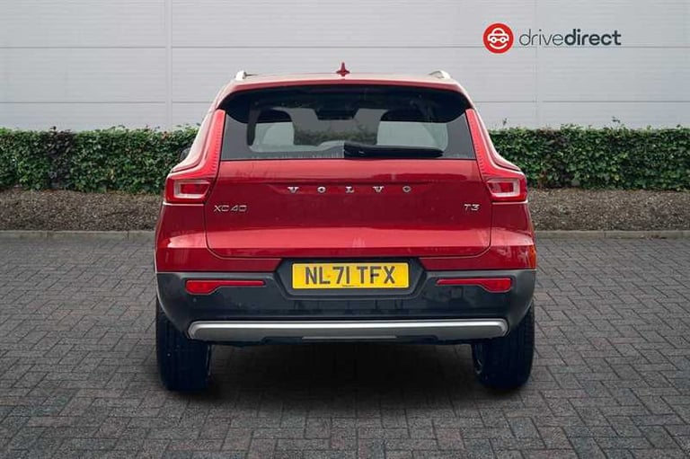2021 Volvo XC40 1.5 T3 Momentum SUV 5dr Petrol Auto Euro 6 (s/s) (163 ps) SUV Petrol Automatic
