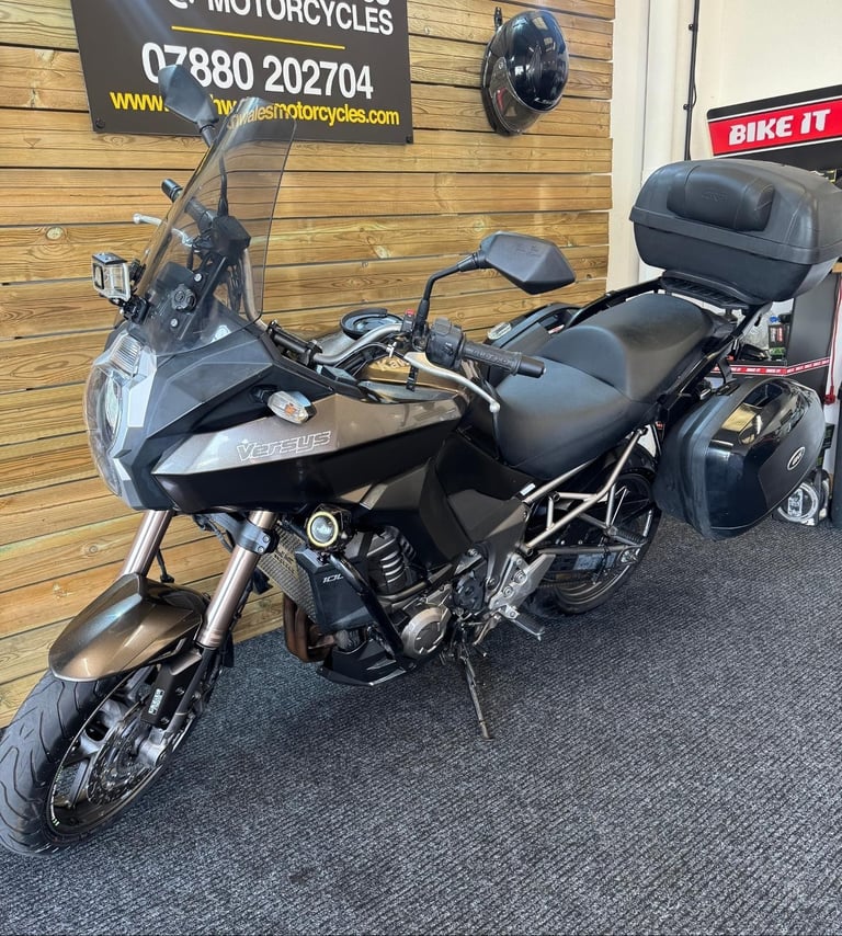 Kawasaki KLZ 1000 Versys / 2012 model / covered 31k miles 