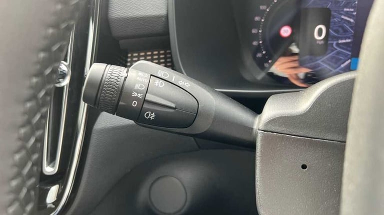 2025 Volvo EX40 185kW Extended Range Ultra 78kWh 5dr Auto Estate Electric Automatic