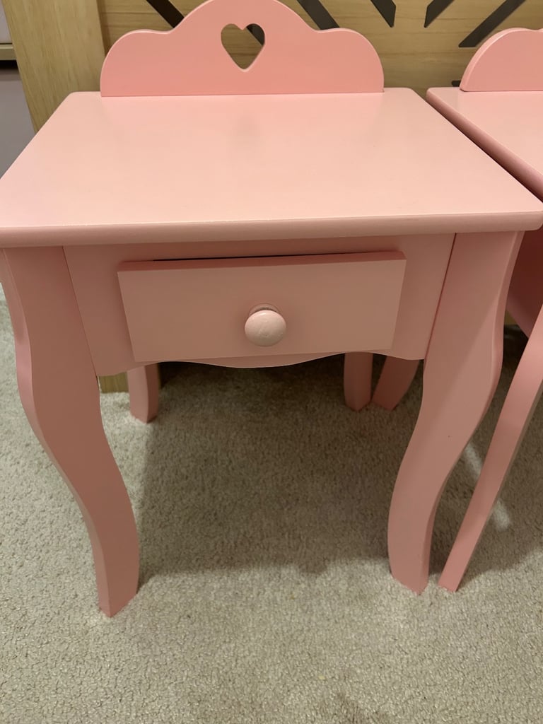 image for 2x NEXT small kids beside tables can deliver 