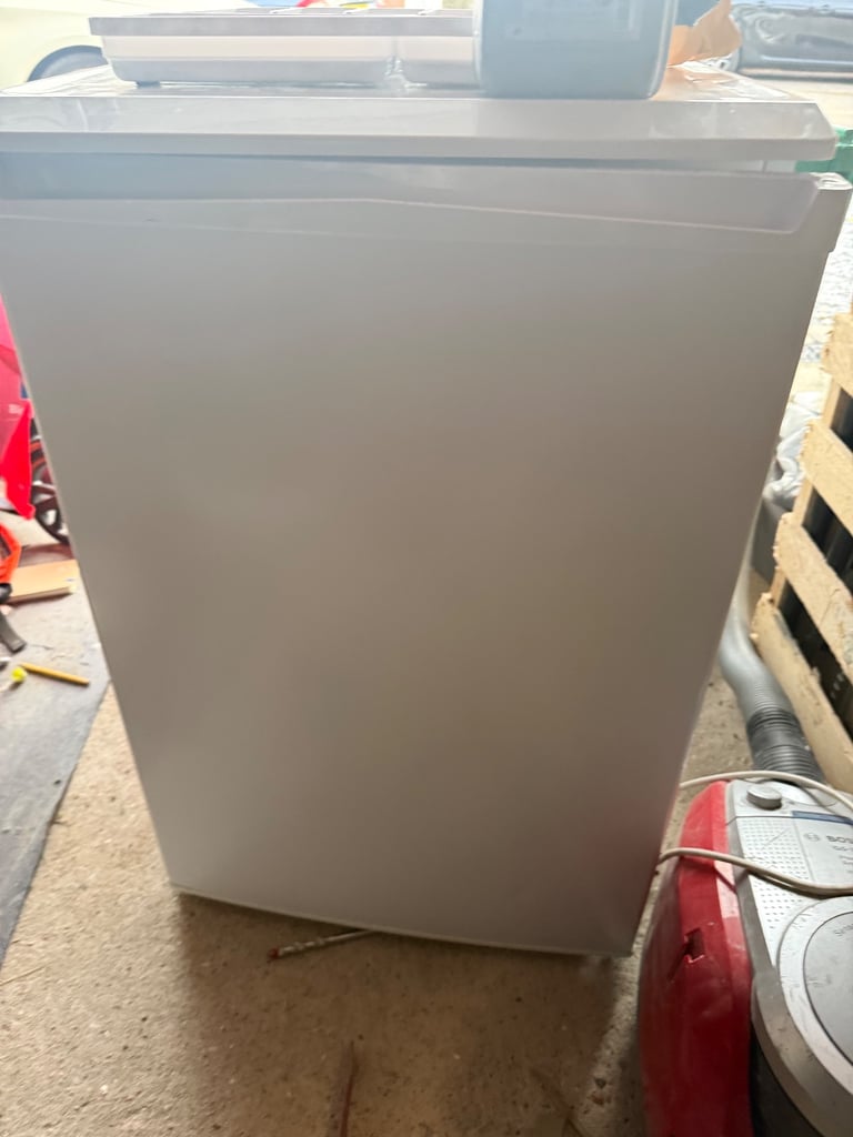 image for Undercounter fridge 