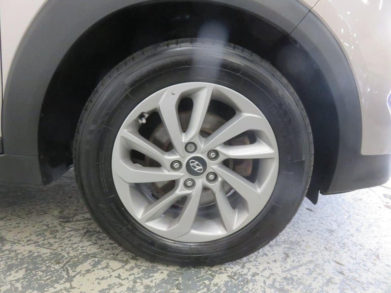 HYUNDAI TUCSON 1.7 CRDi Blue Drive SE Euro 6 (s/s) 5dr 2016