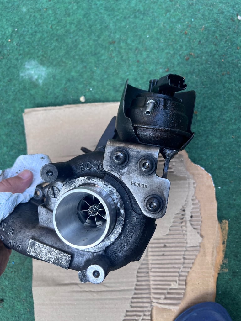 Turbocharger for Peugeot 308 1.6 HDi (2016) – Original Honeywell – Used