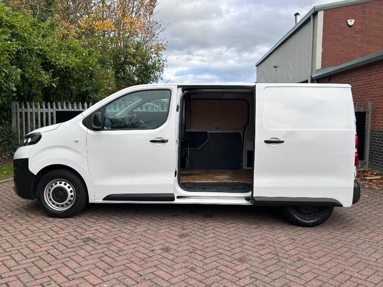 2023 Vauxhall Vivaro 1.5 Turbo D 2900 Dynamic Panel Van 6dr Diesel Manual L1 H1 Euro 6 (s/s) (10 ...