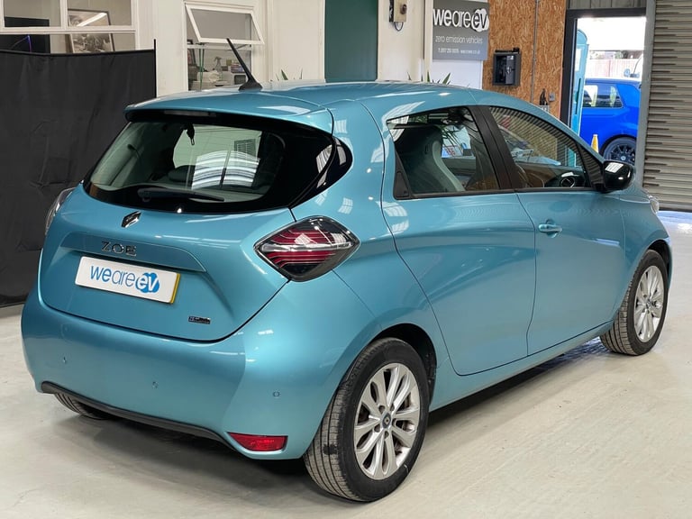 2020 Renault Zoe R135 52kWh Iconic Auto 5dr (i, Rapid Charge) HATCHBACK Electric Automatic