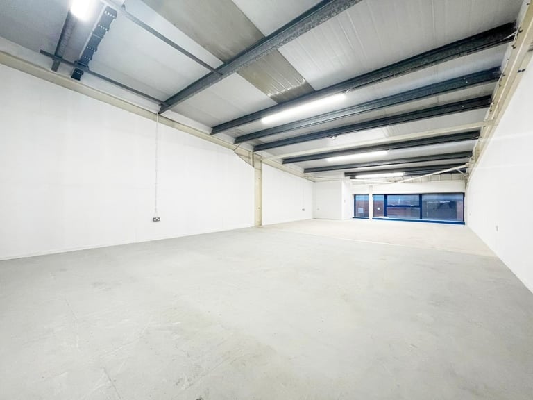 Newly Constructed First Floor Warehouse/Units ToLet in Perivale