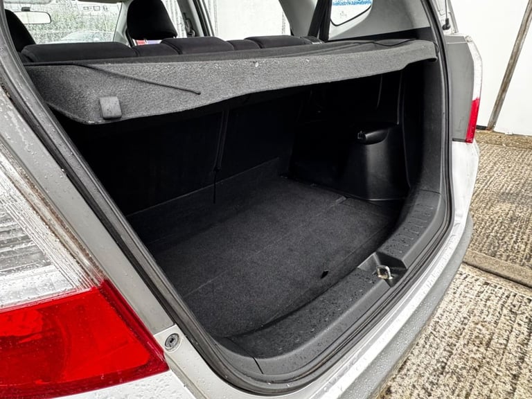 2009 59 HONDA JAZZ 1.4 I-VTEC ES HATCHBACK 5DR PETROL MANUAL EURO 4 (100 PS)