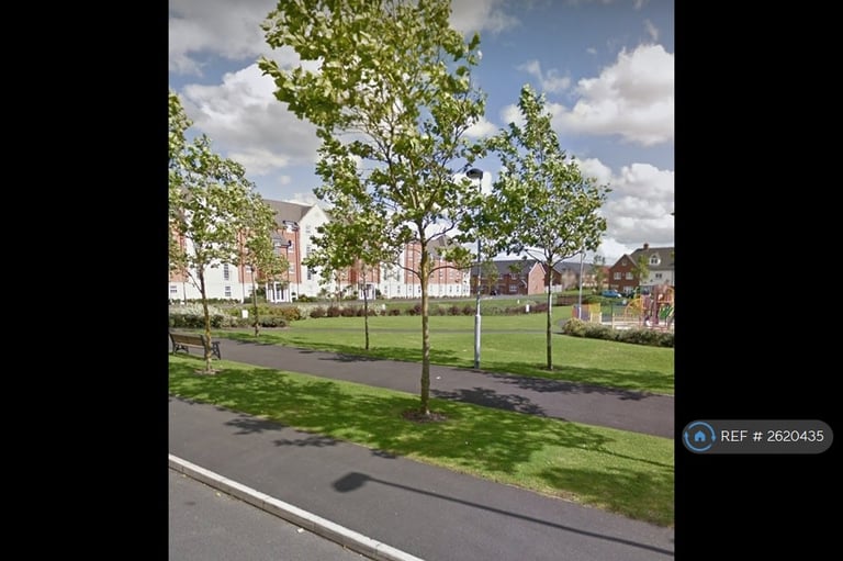 3 bedroom flat in Cornwall Avenue, Buckshaw Village, Chorley, PR7 (3 bed) (#2620435)