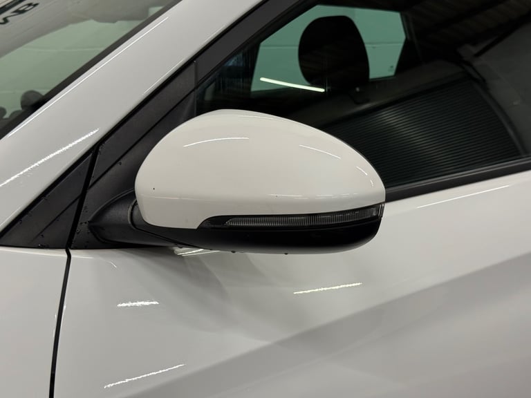 2018 68 HYUNDAI TUCSON 1.6 SE NAV CRDI 2WD MANUAL DIESEL WHITE EURO 6