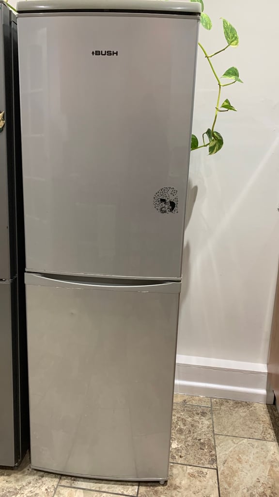 A clean, well-functional BUSH Freeze Fridger