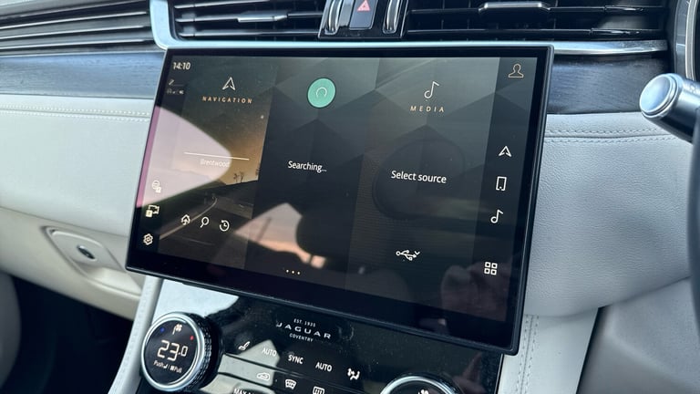 2021 Jaguar F-PACE 2.0 P400e R-Dynamic SE 5dr Auto AWD Hybrid