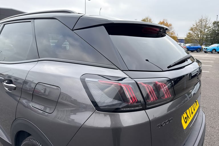 2022 Peugeot 3008 1.6 13.2kWh GT Premium e-EAT Euro 6 (s/s) 5dr SUV PETROL/ELECTRIC Automatic