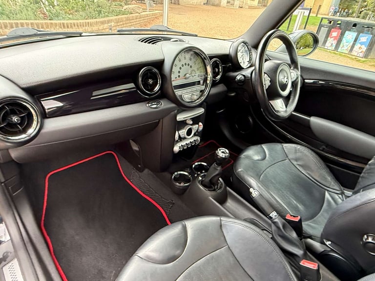 2009 MINI Clubman 1.6 Cooper S Clubman 5dr Estate Petrol Manual