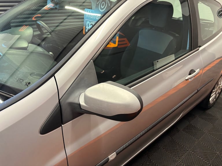 2010 Renault Clio 1.2 16V I-Music 3dr HATCHBACK Petrol Manual