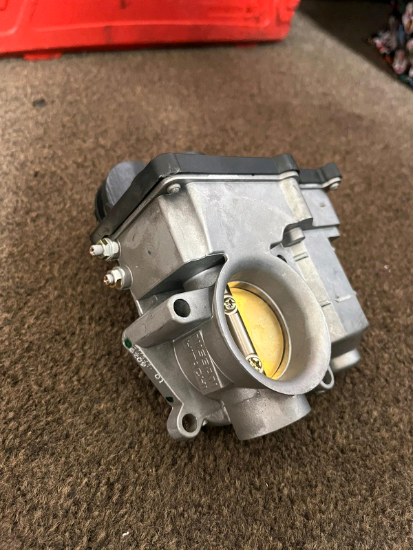 Nissan throttle body