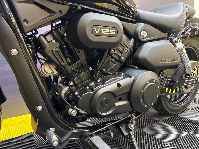 Keeway RK V125C 125cc V-Twin Learner Legal Custom Cruiser