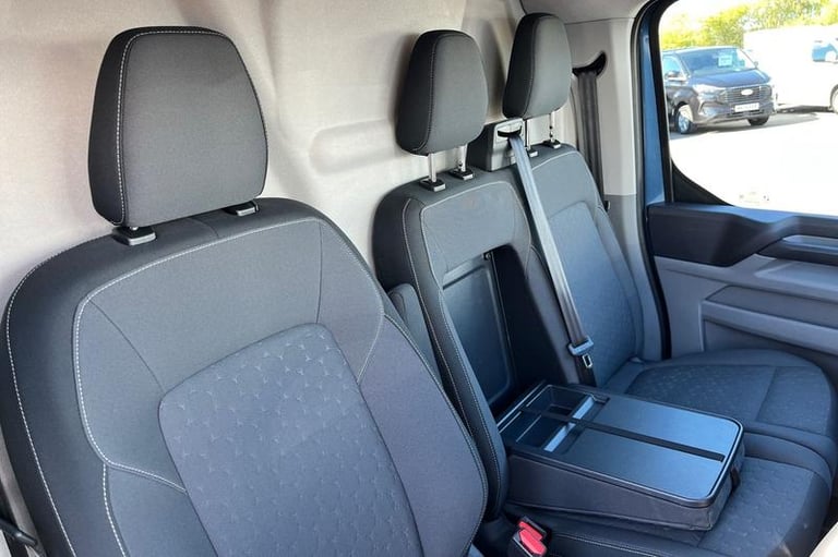 2025 Ford Transit Custom 2.0 EcoBlue 136ps H1 Van Limited PANEL VAN DIESEL Manual
