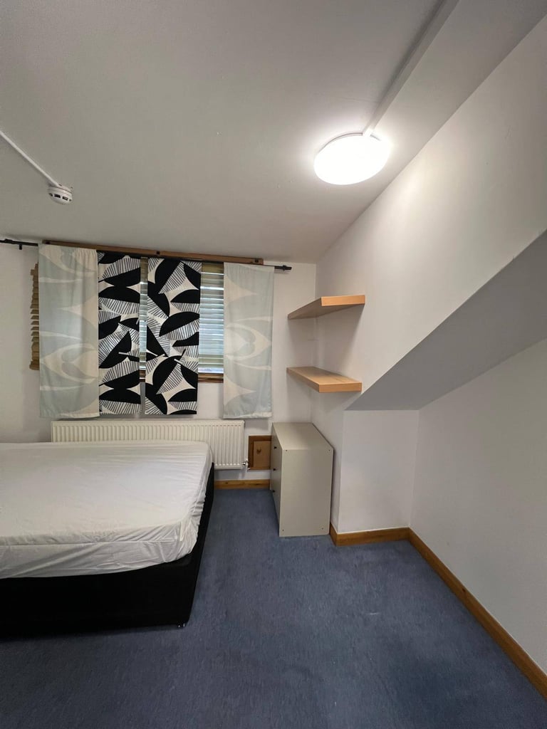 Room in Leicester (LE3 9FR) 