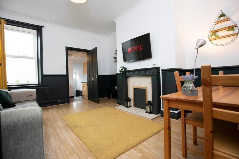 🌟 STUNNING 3-BEDROOM APARTMENT – FULLY FURNISHED – EX-AIRBNB QUALITY! - ON FARADAY GROVE , NE8 4UL